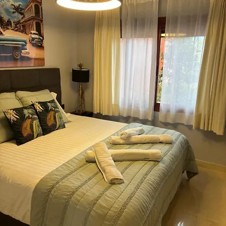 Bliss 2 Min To Alicate And Pool In Apartment Marbella