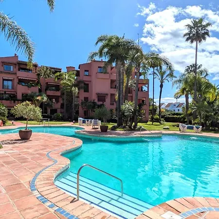 Bliss 2 Min To Alicate And Pool In *